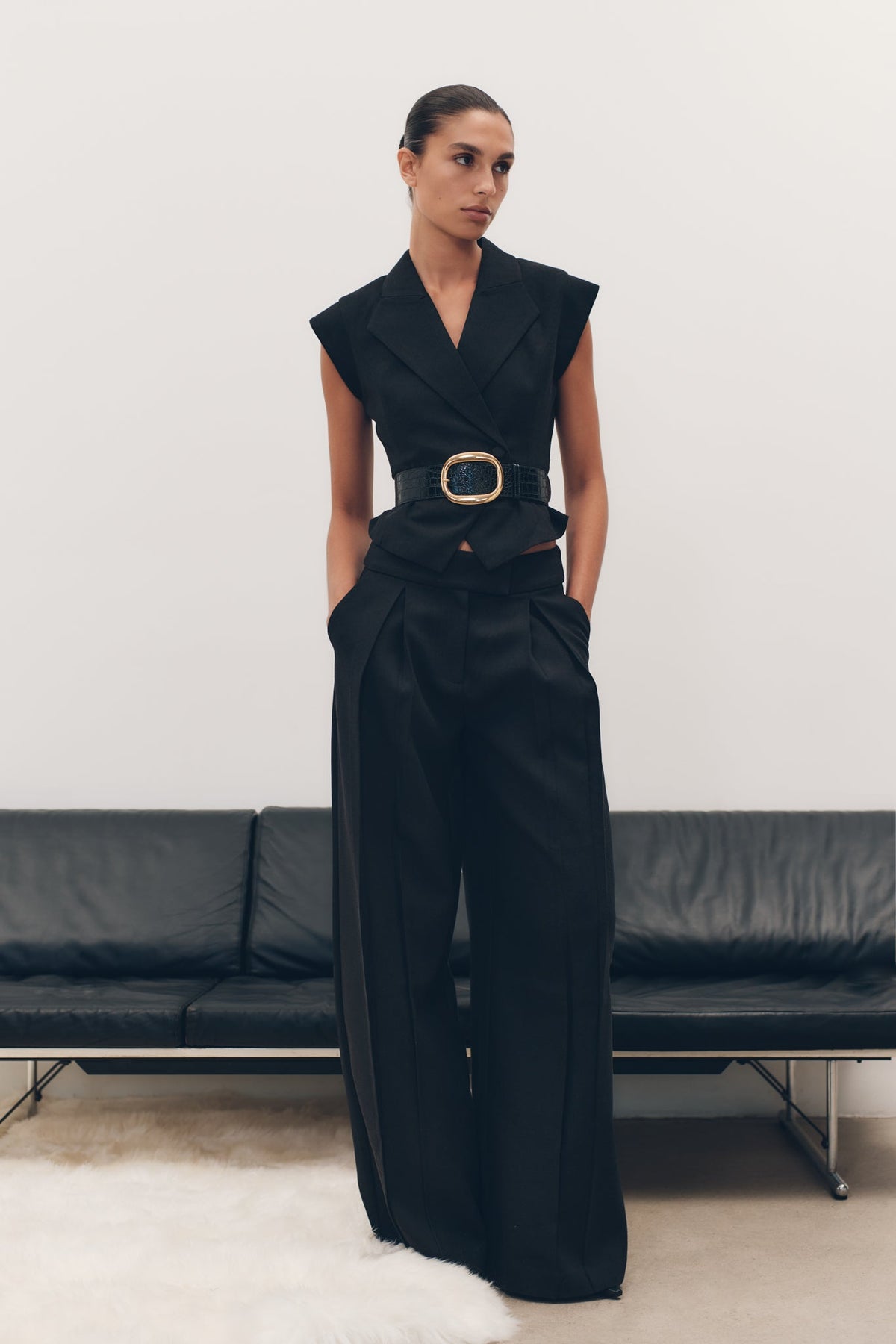 Shortsleeve Linen Top - Black