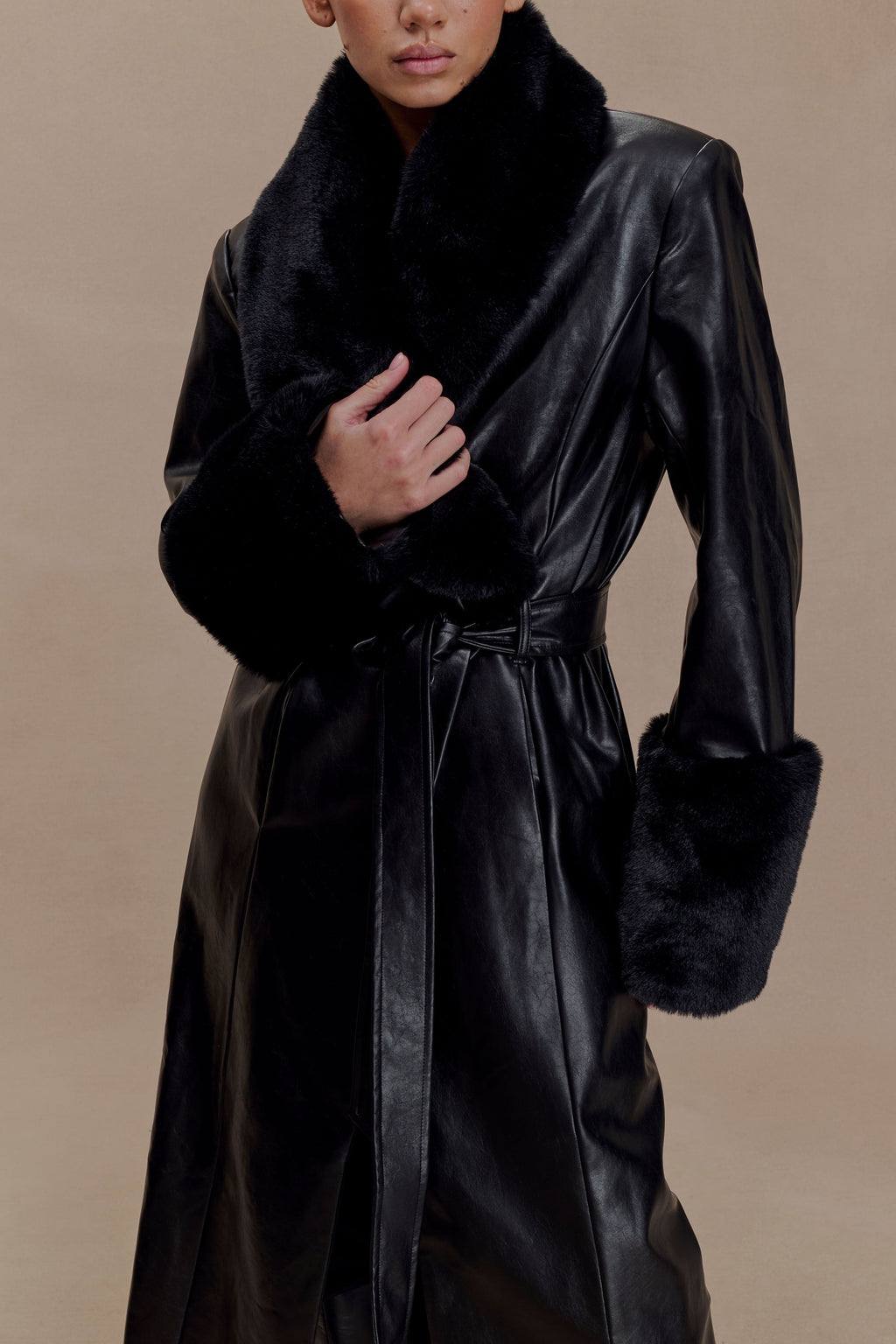 Faux Leather Trench Coat With Faux Fur – Black