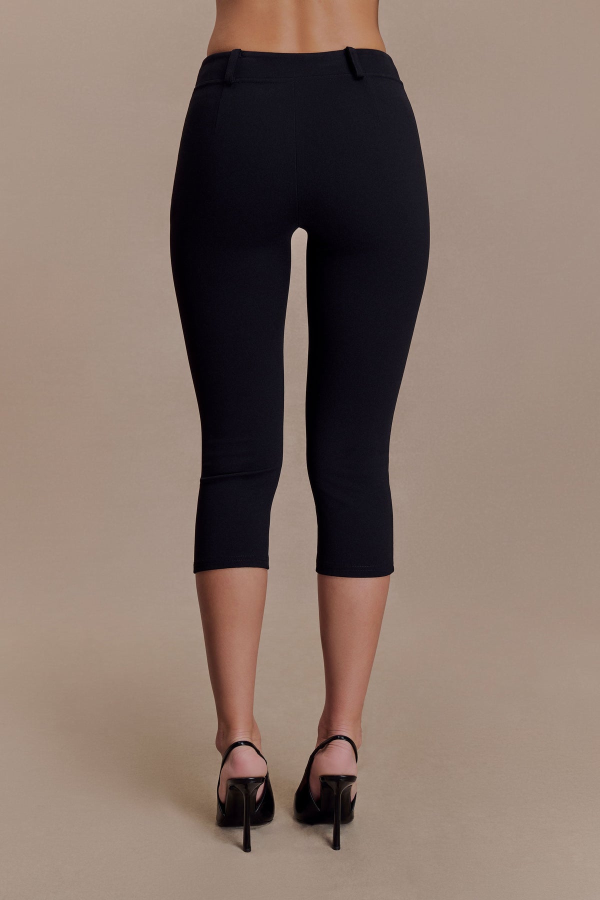 Stretch Crepe Capri Pants - Black