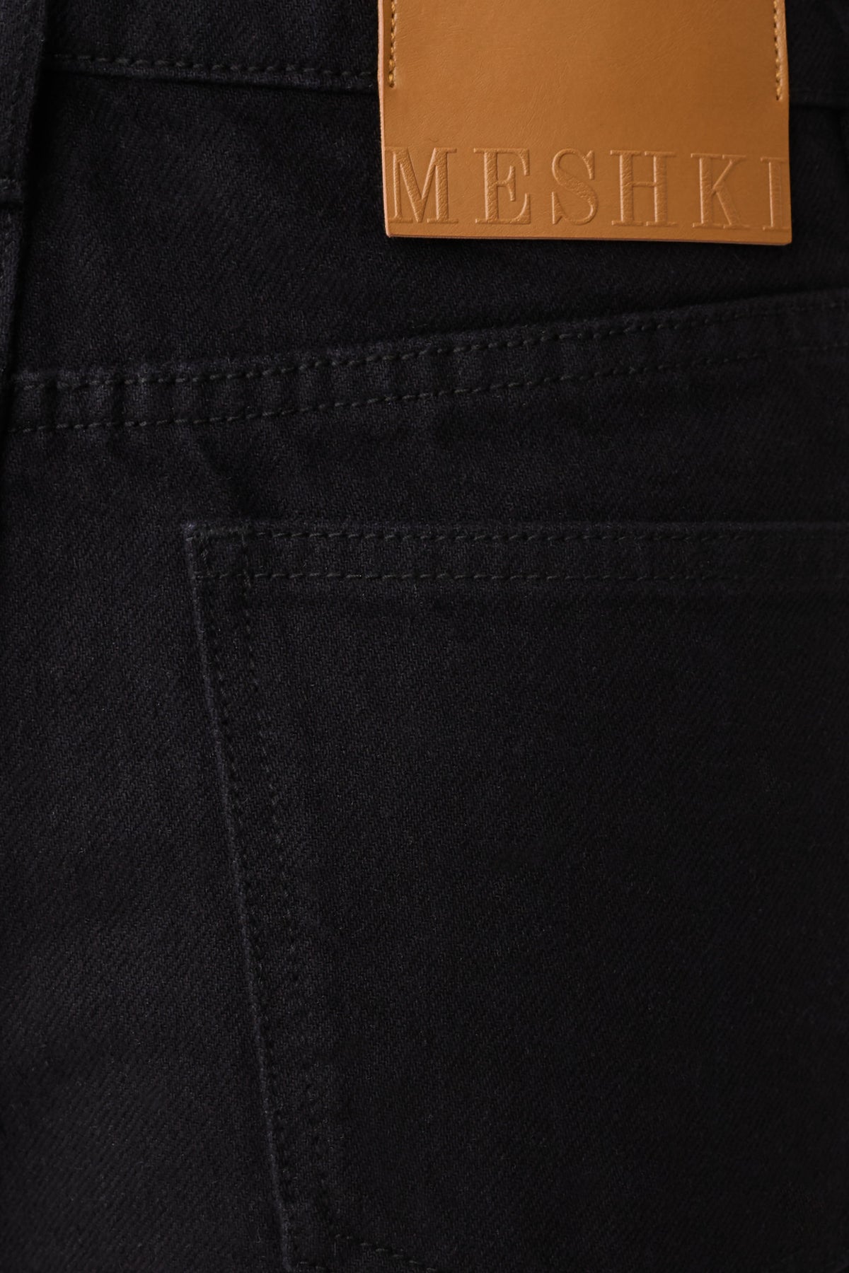 Oversized Jean With Front Pleat - Black