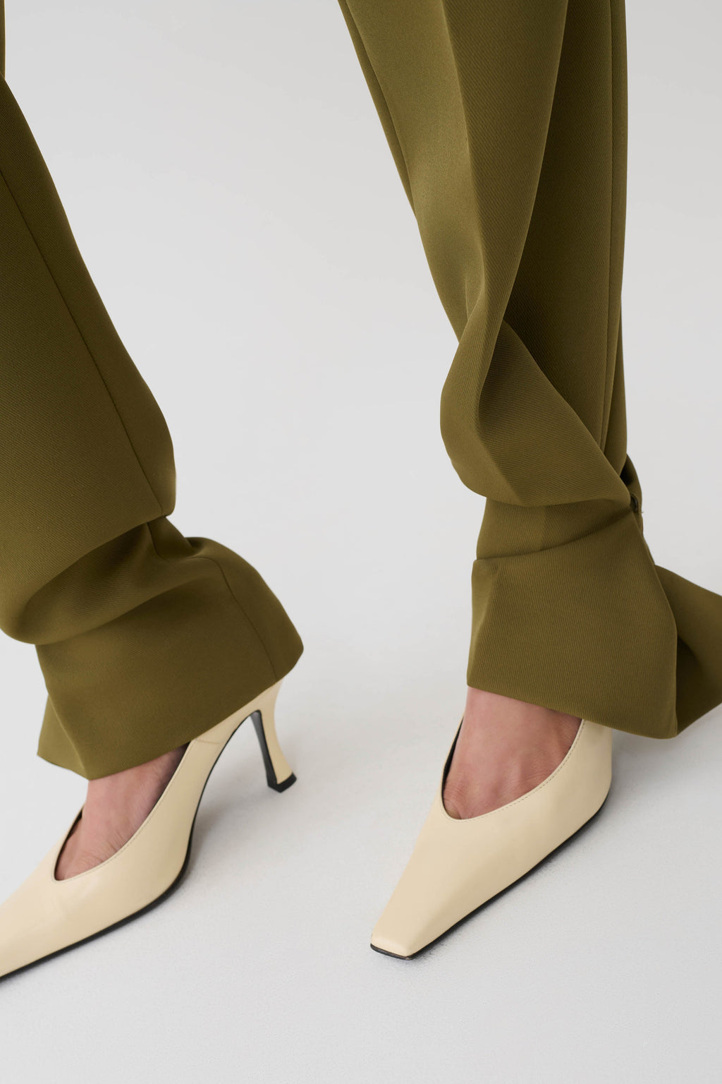 Pleated Suiting Pants - Olive