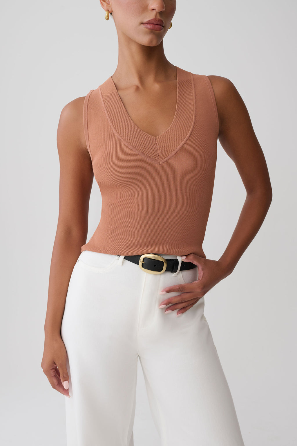 V-Neck Knit Tank - Doe