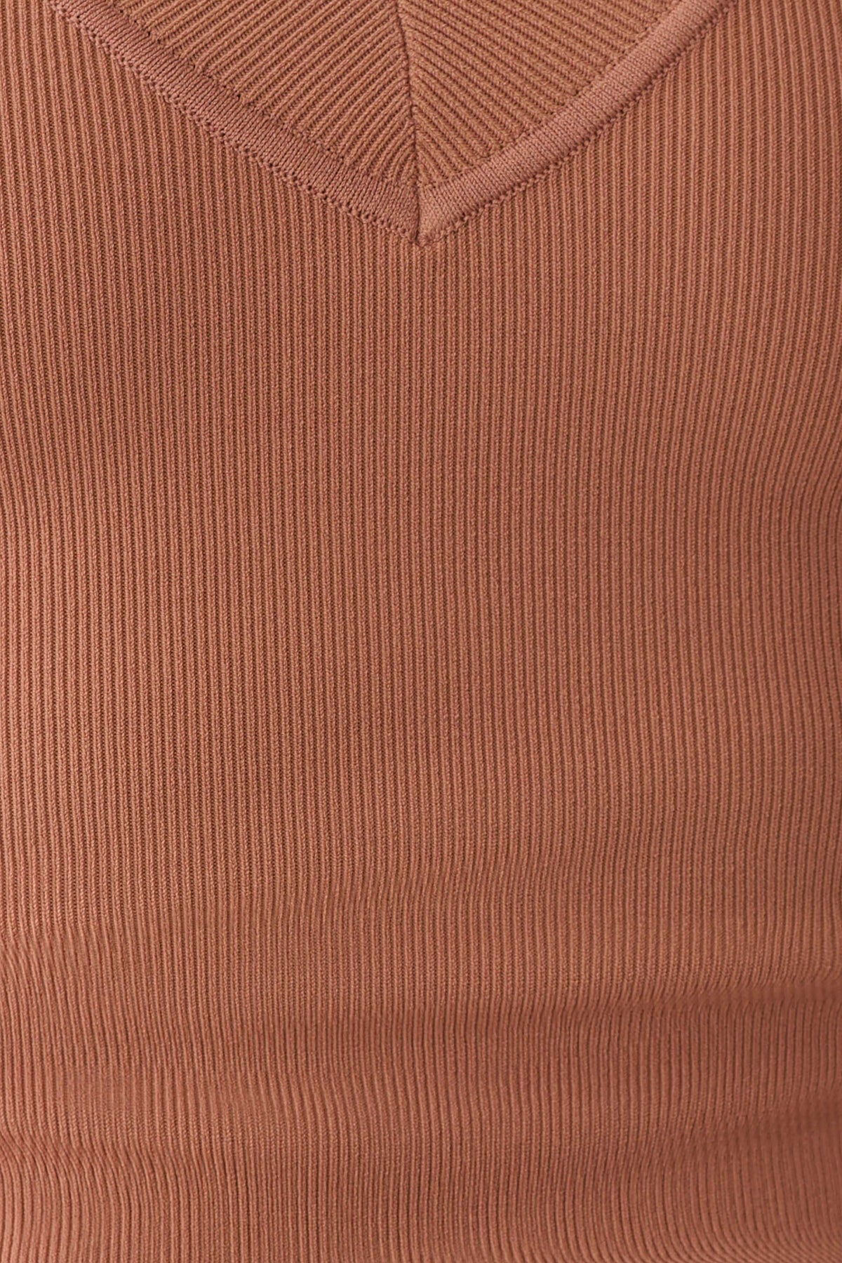 V-Neck Knit Tank - Doe